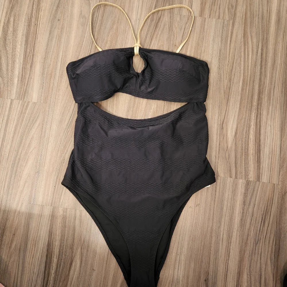 Aerie swimsuit size L nwt